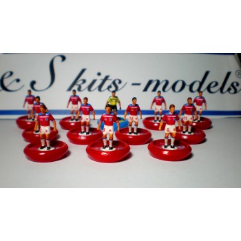 Subbuteo Andrew Table Soccer England 1982 World Cup away kit on RSB Professional Bases